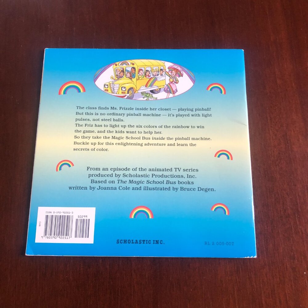 The Magic School Bus Makes a Rainbow - A Book About Color - Picture 2 of 2